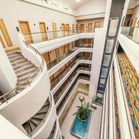 Premier Nergis & 4* 马尔马里斯