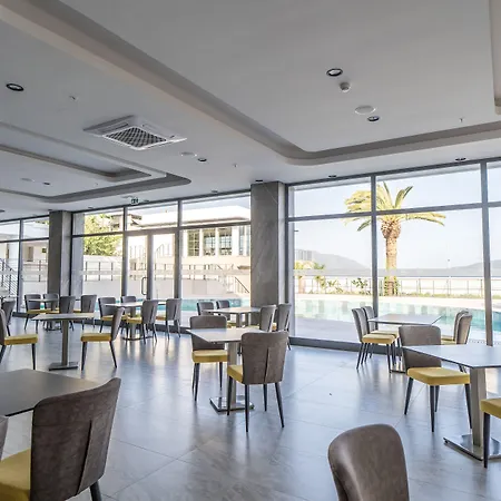 酒店 Premier Nergis & 马尔马里斯