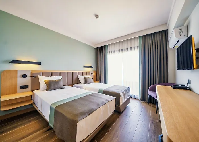 Hotel Premier Nergis & 4*