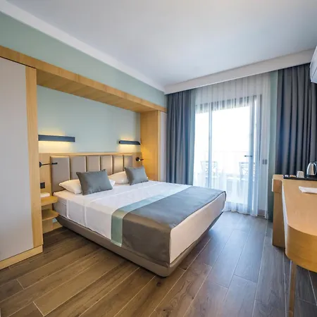 Premier Nergis & Szálloda